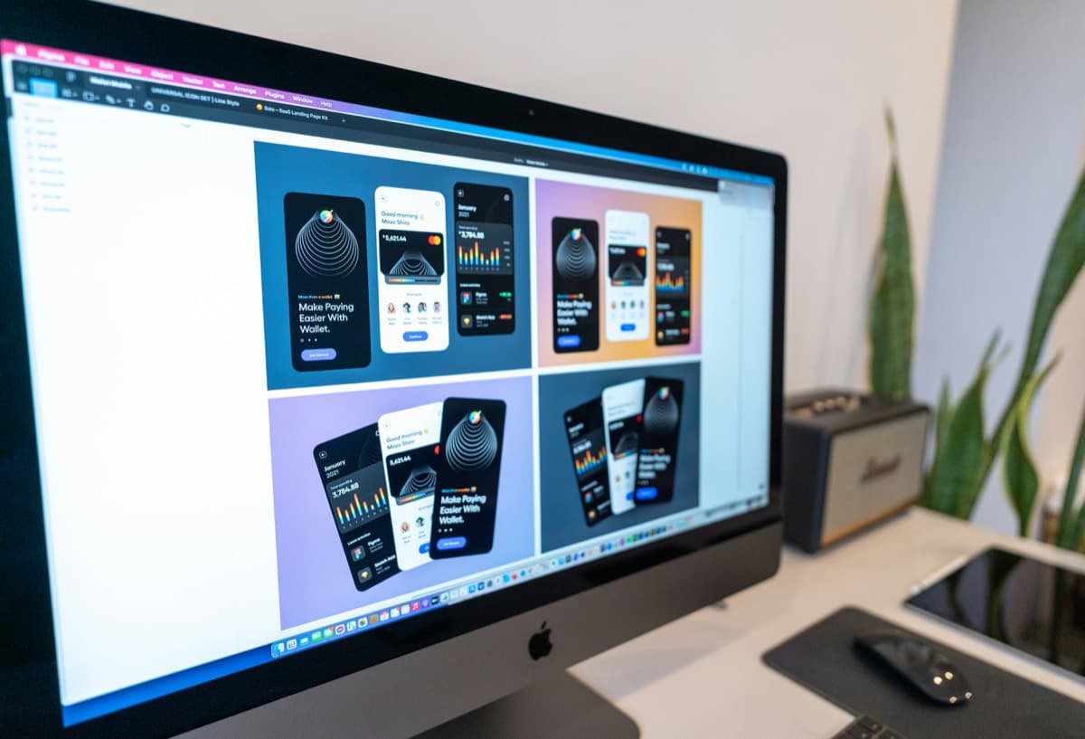 Innostudio agency team at work
